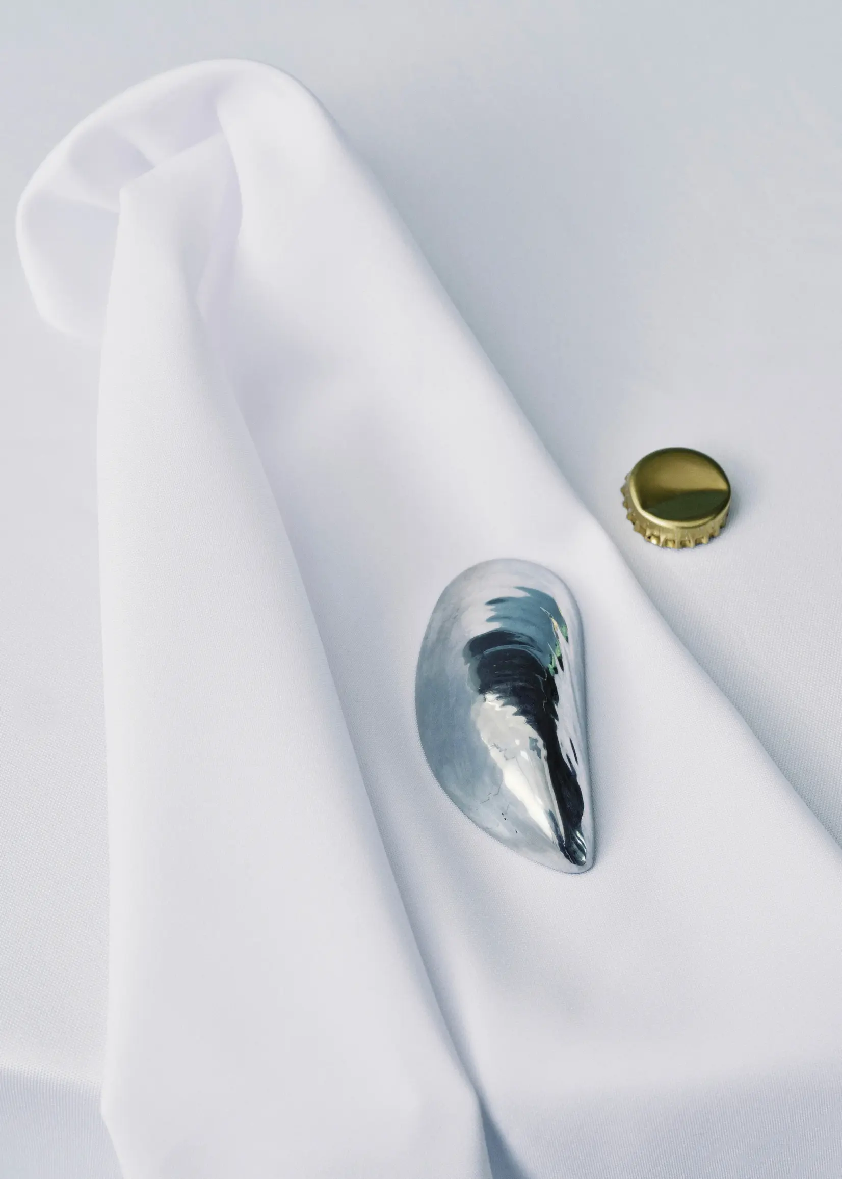 Serax Mussel bottle opener - Grey