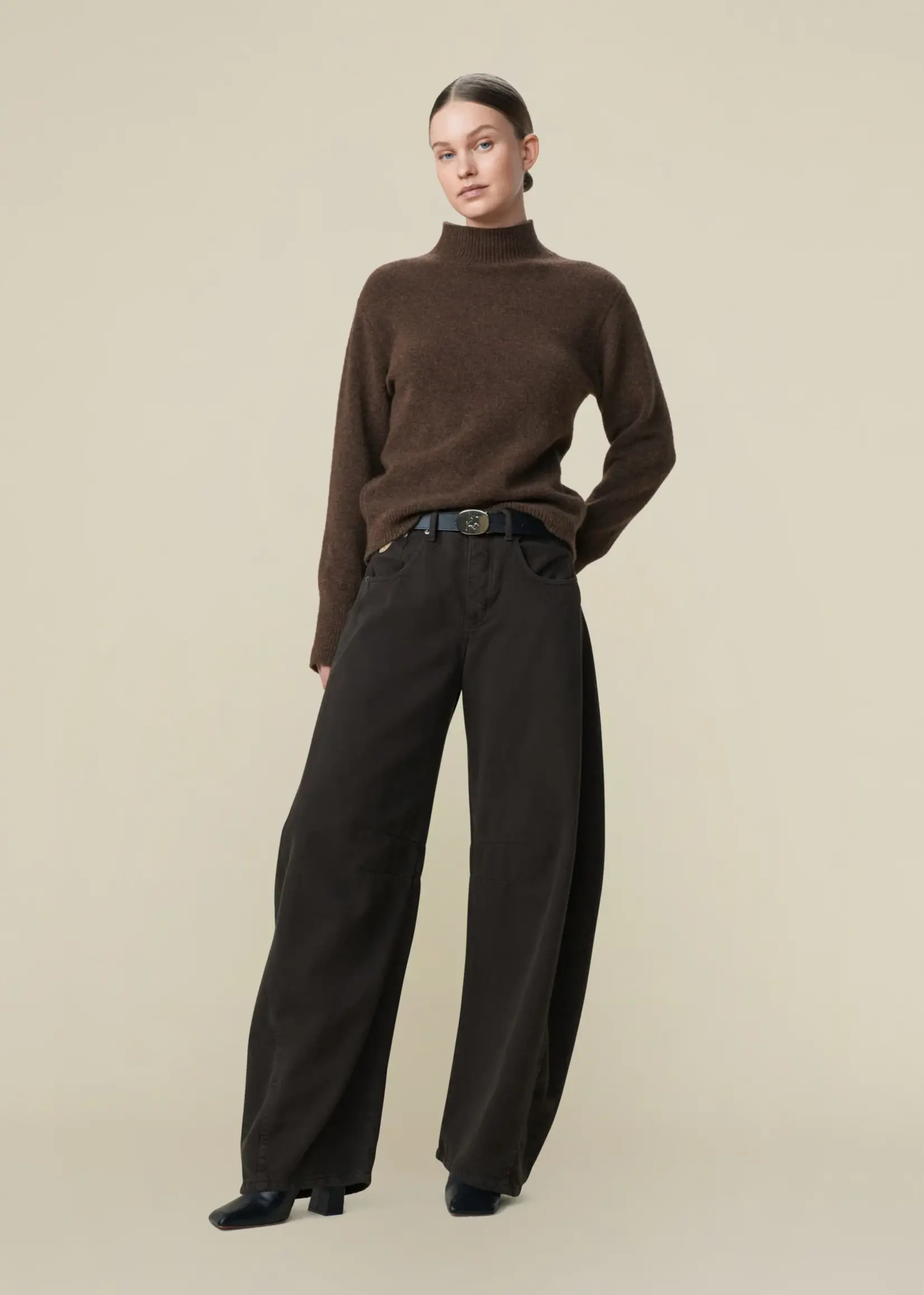 lois Aliana - chocolate brown