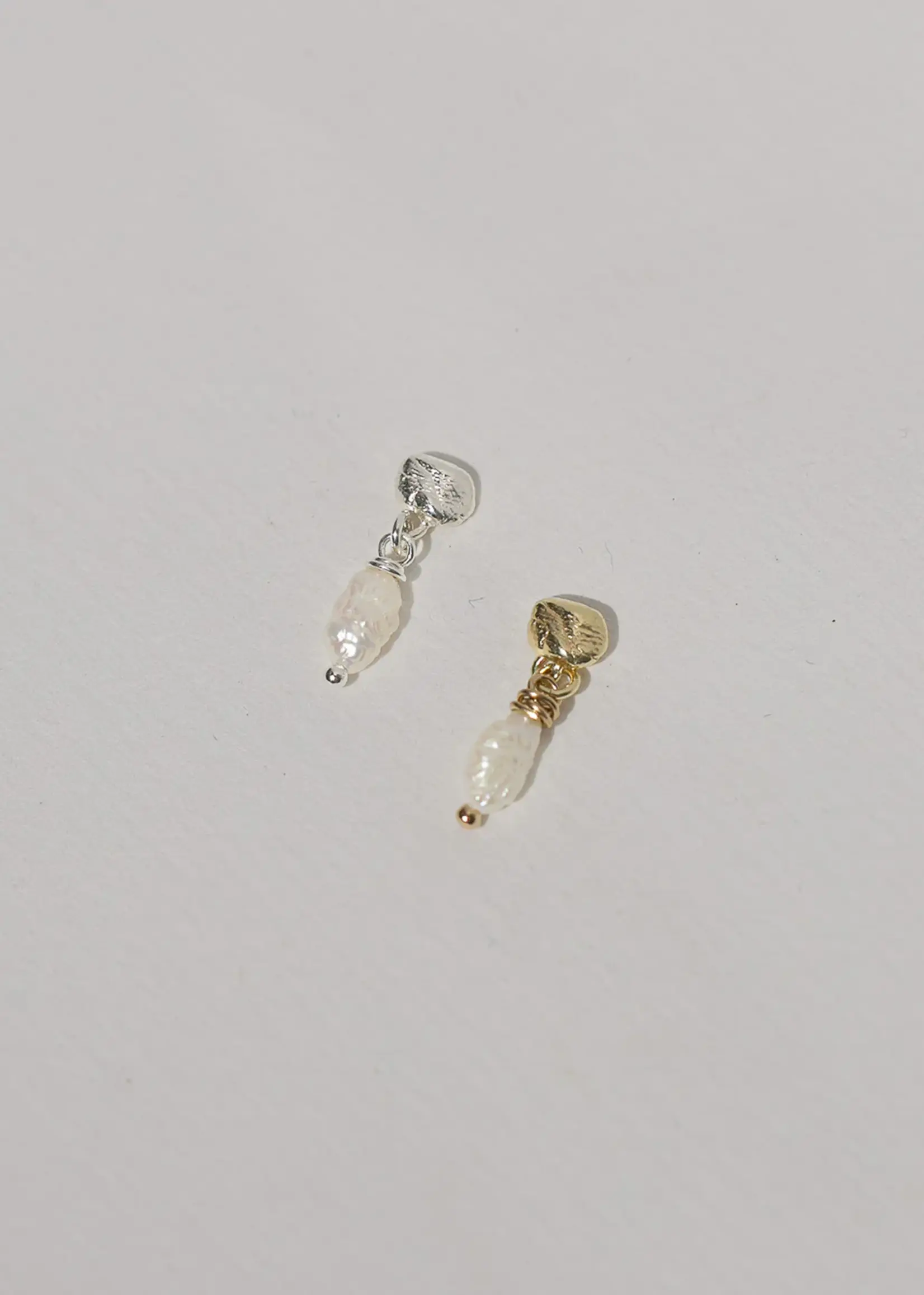 by1oak Earring - Island stud - pearl gold