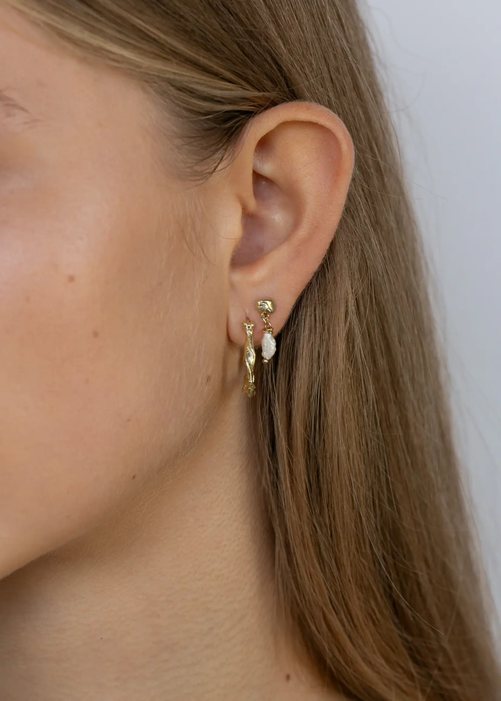 by1oak Earring - Island stud - pearl gold
