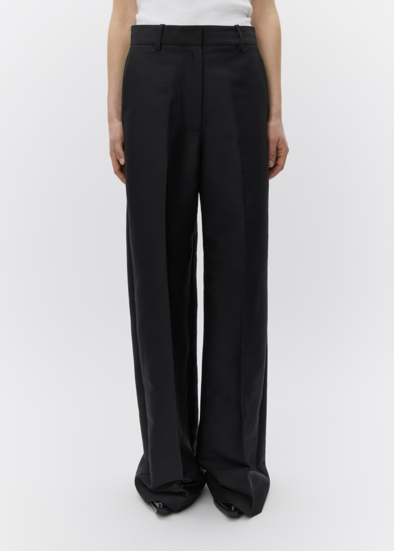 Day April - Shiny Suiting - Black