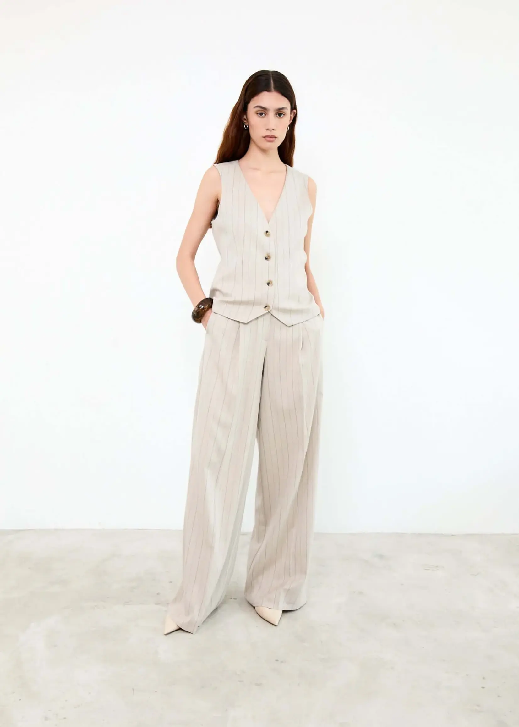 Logan - Beige Pinstripes Pants