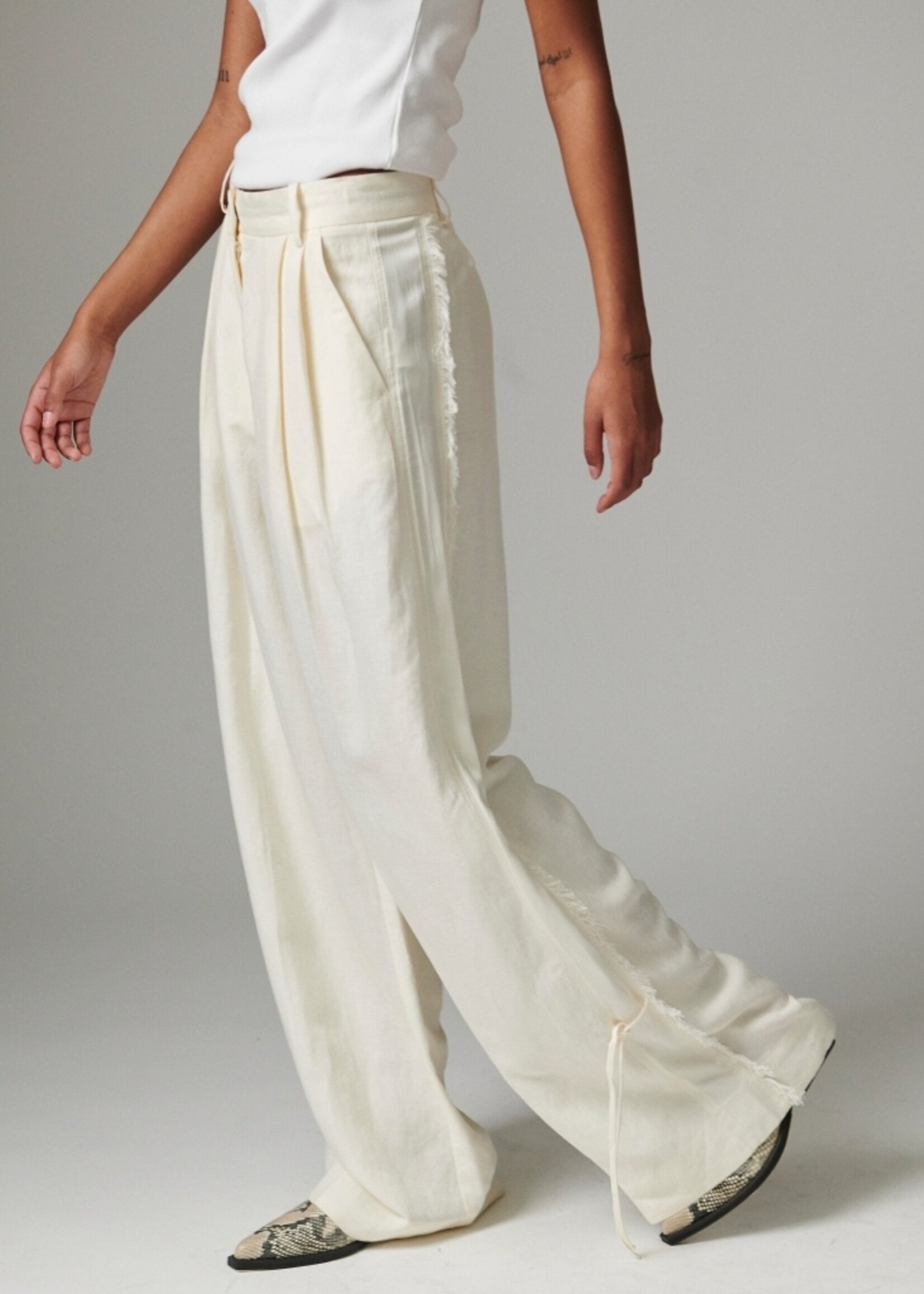 Day Belle - Contrast Linen