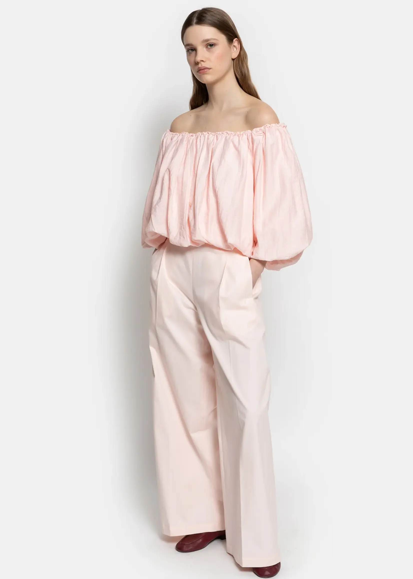 âme Now - light pink off shoulder top