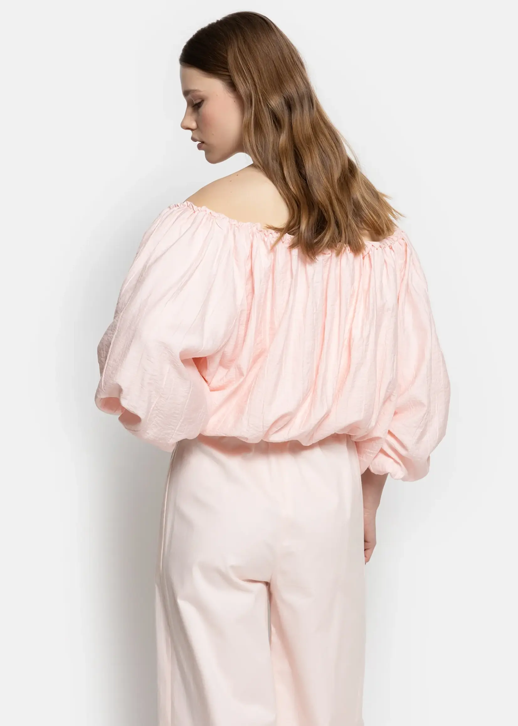 âme Now - light pink off shoulder top