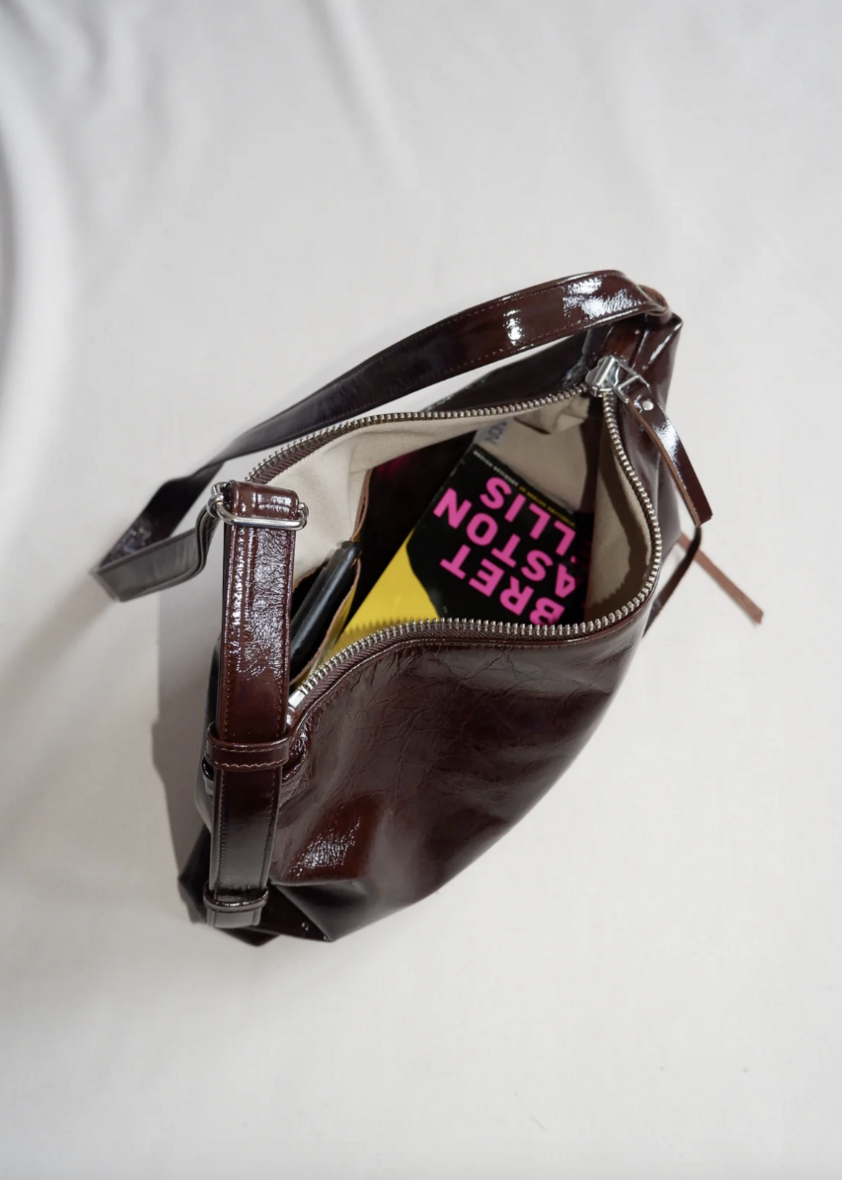 nona Zip Pocket Bag - Crushed Patent Coffee