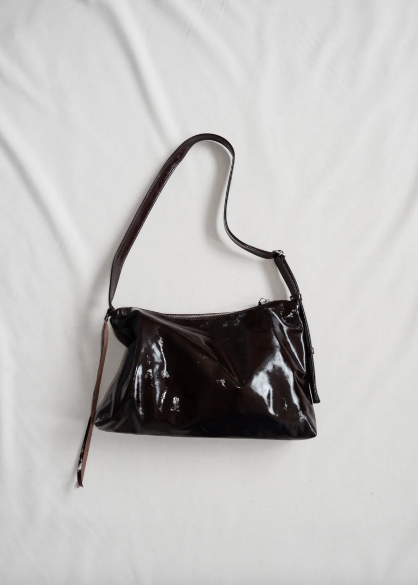 nona Zip Pocket Bag - Crushed Patent Coffee