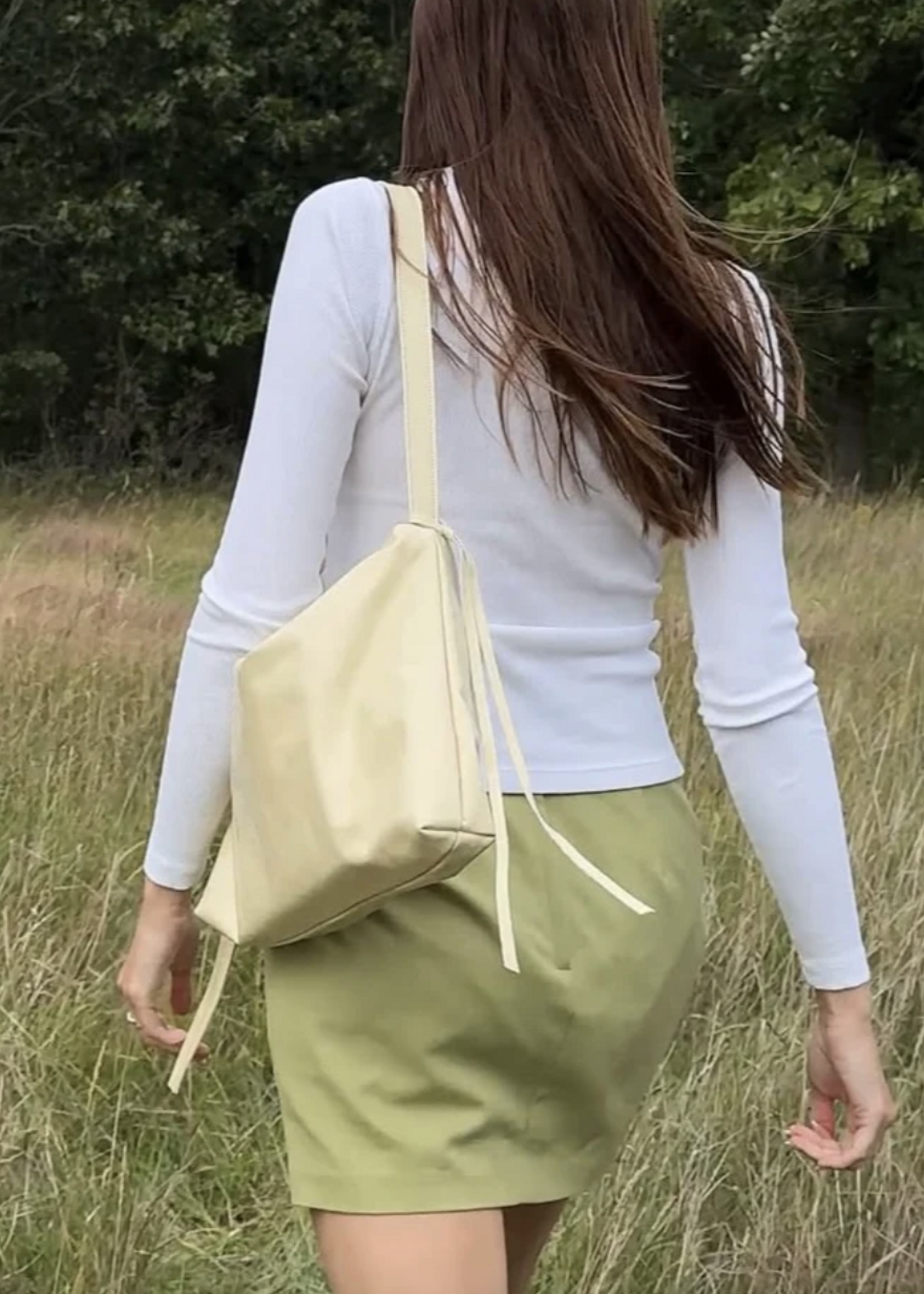 nona Zip Pocket Bag - Crushed Patent Cream