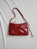 nona Zip Pocket Bag - Crushed Patent Ruby