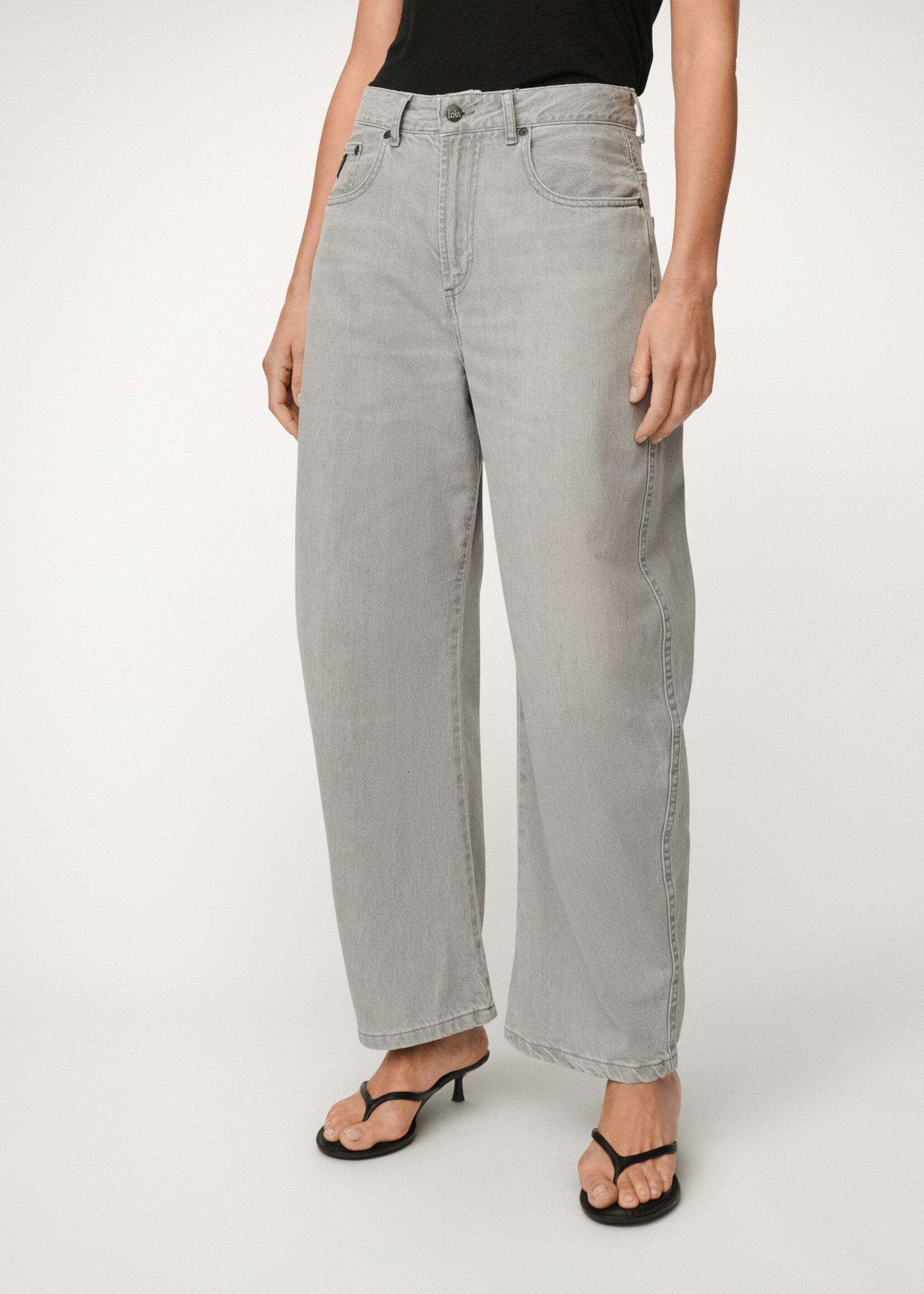 lois Dali - Luminous Grey