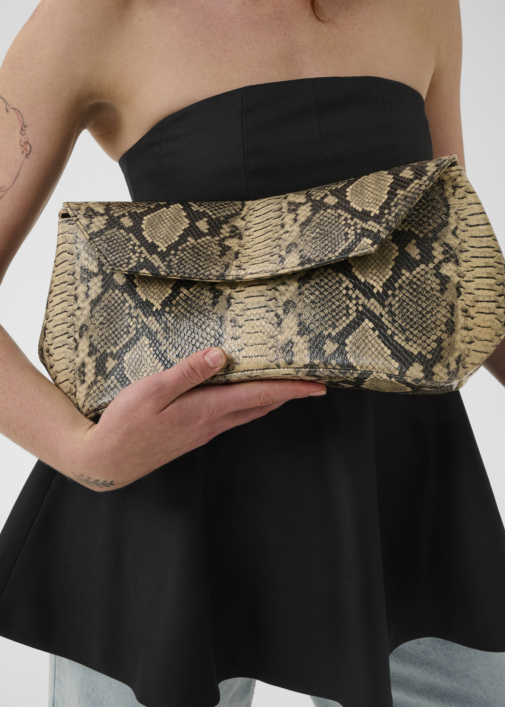 Gestuz GZWeda clutch - snake print