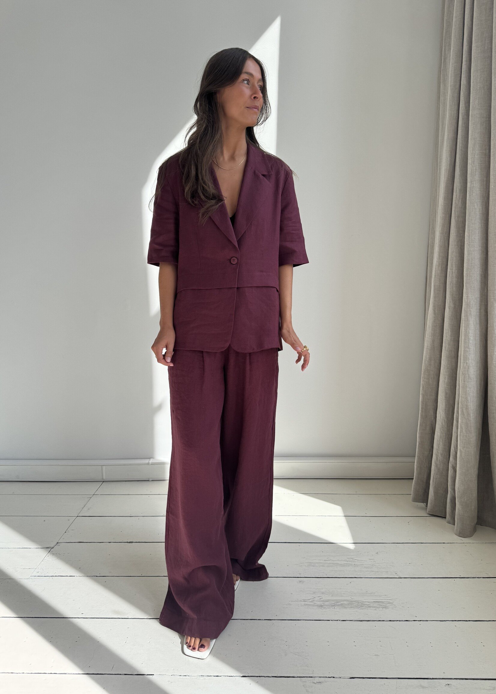 Sienna - Burgundy - Short Sleeved Blazer