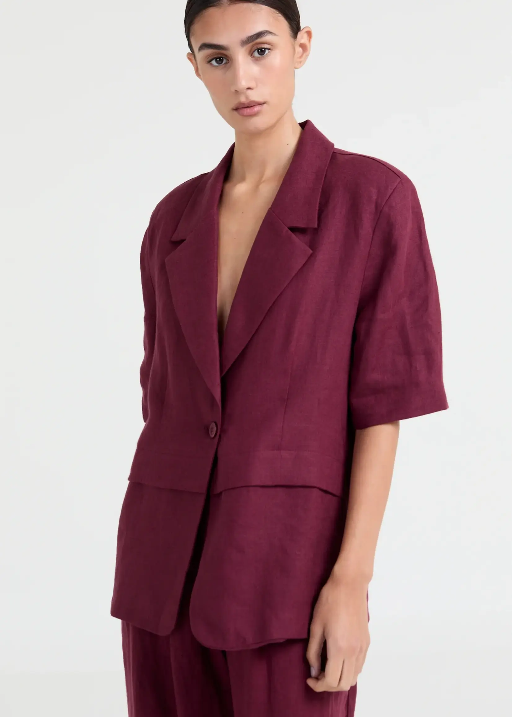 Sienna - Burgundy - Short Sleeved Blazer