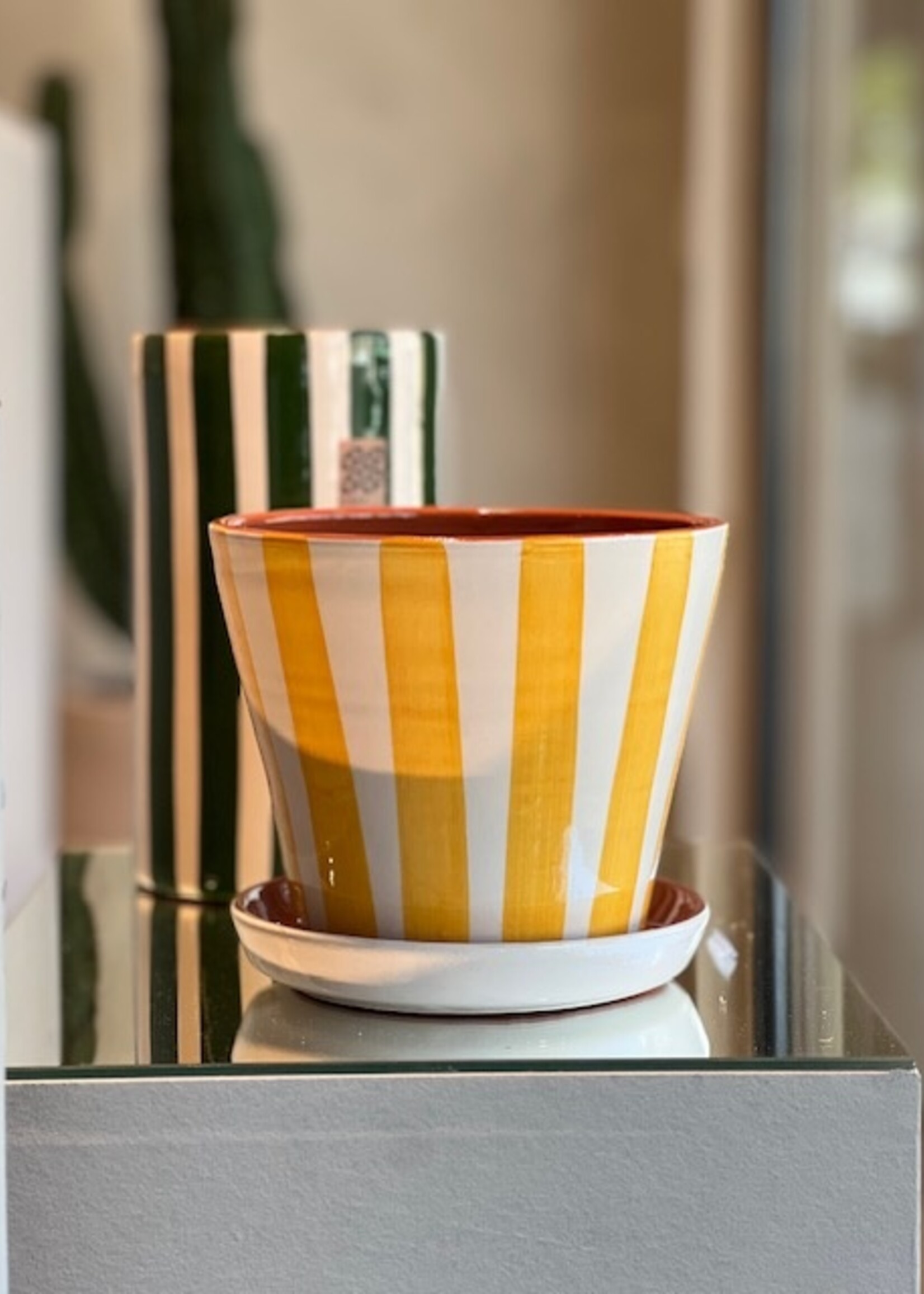 Casa Cubista FlowerPot Medium - Yellow