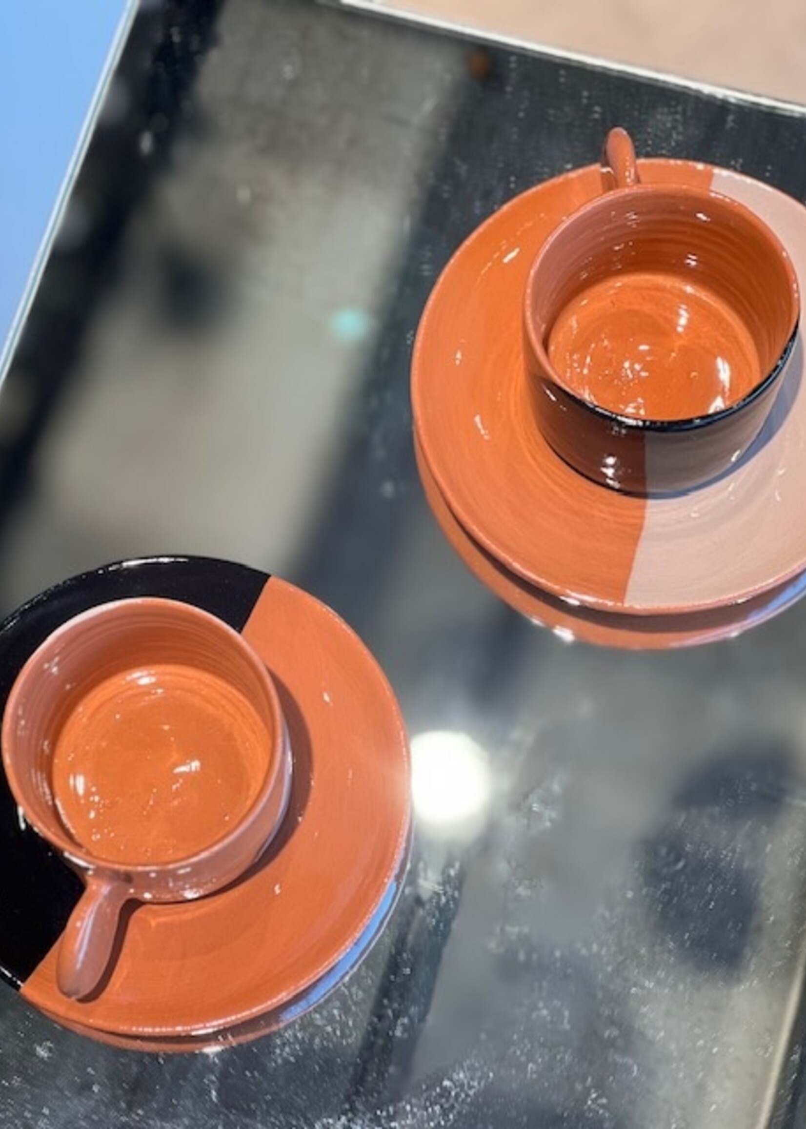 Casa Cubista dipped tea cup - black