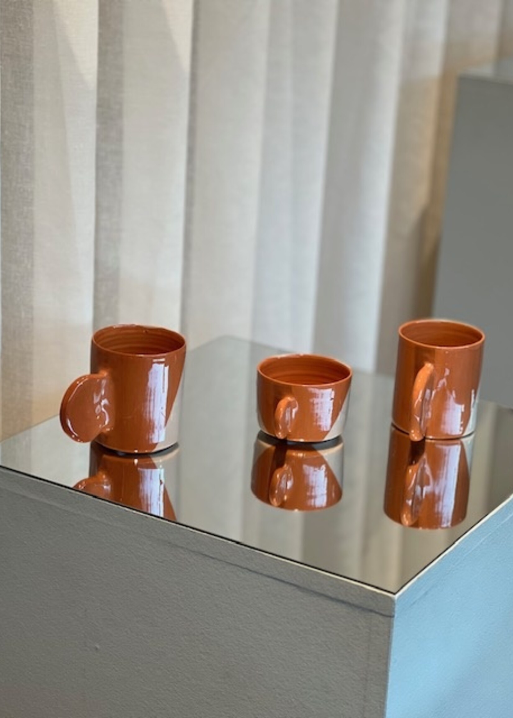 Casa Cubista dipped tea cup - beige