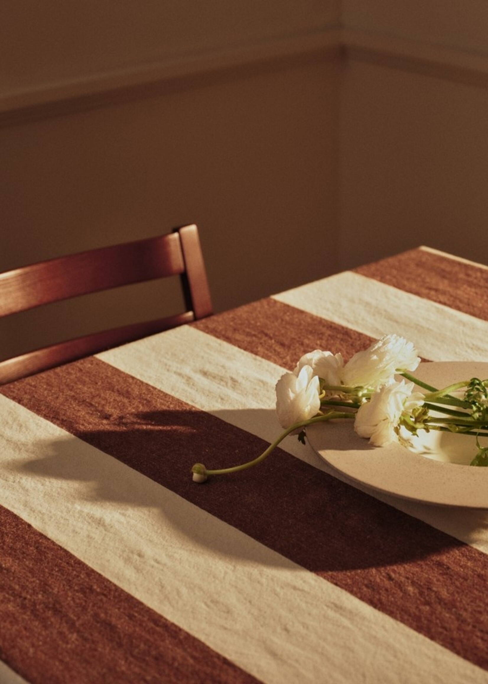Ferm Hale Tablecloth - Chestnut/Frosted Lime