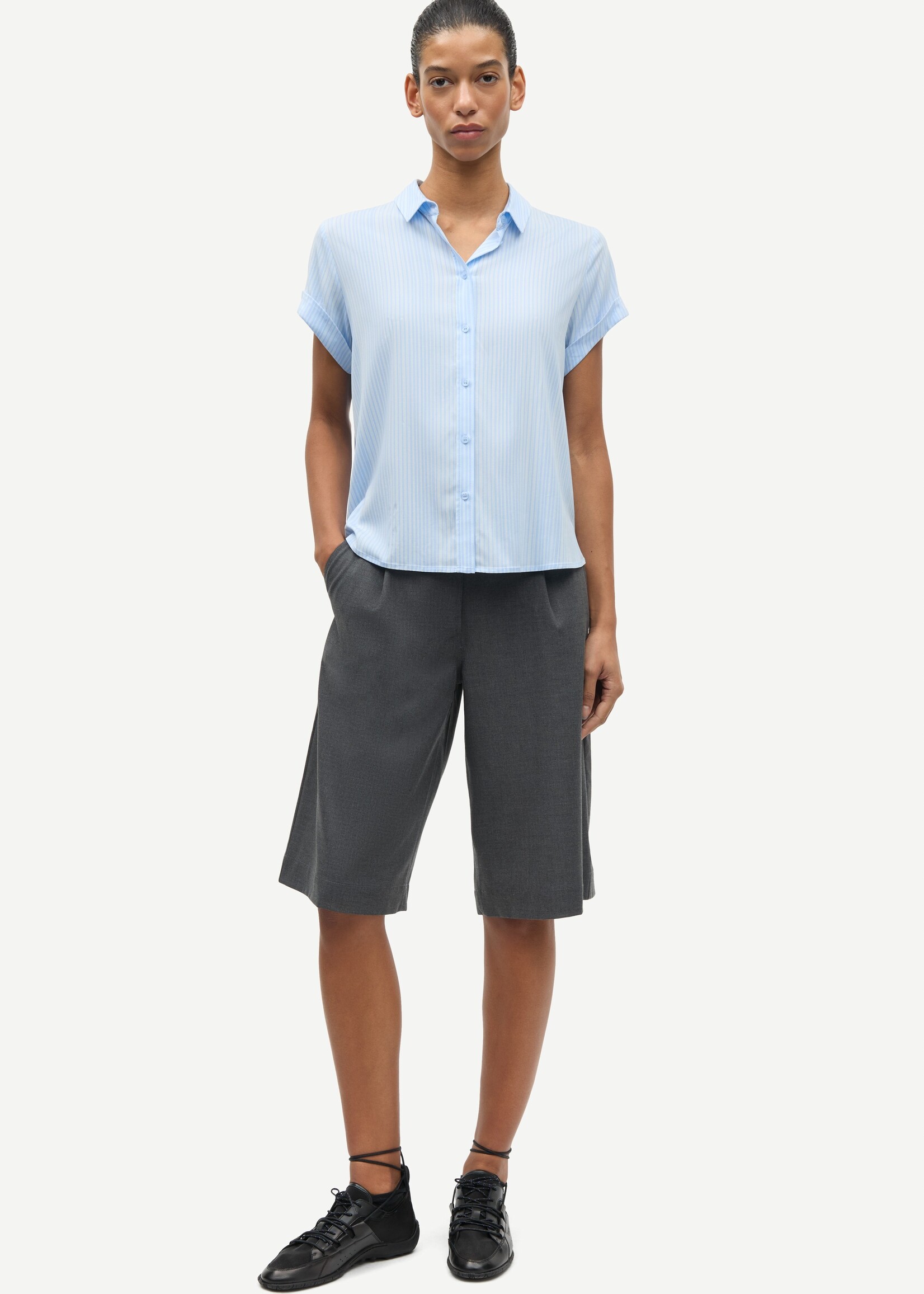 Samsøe Samsøe Saharper pleat shorts - Ombre Blue