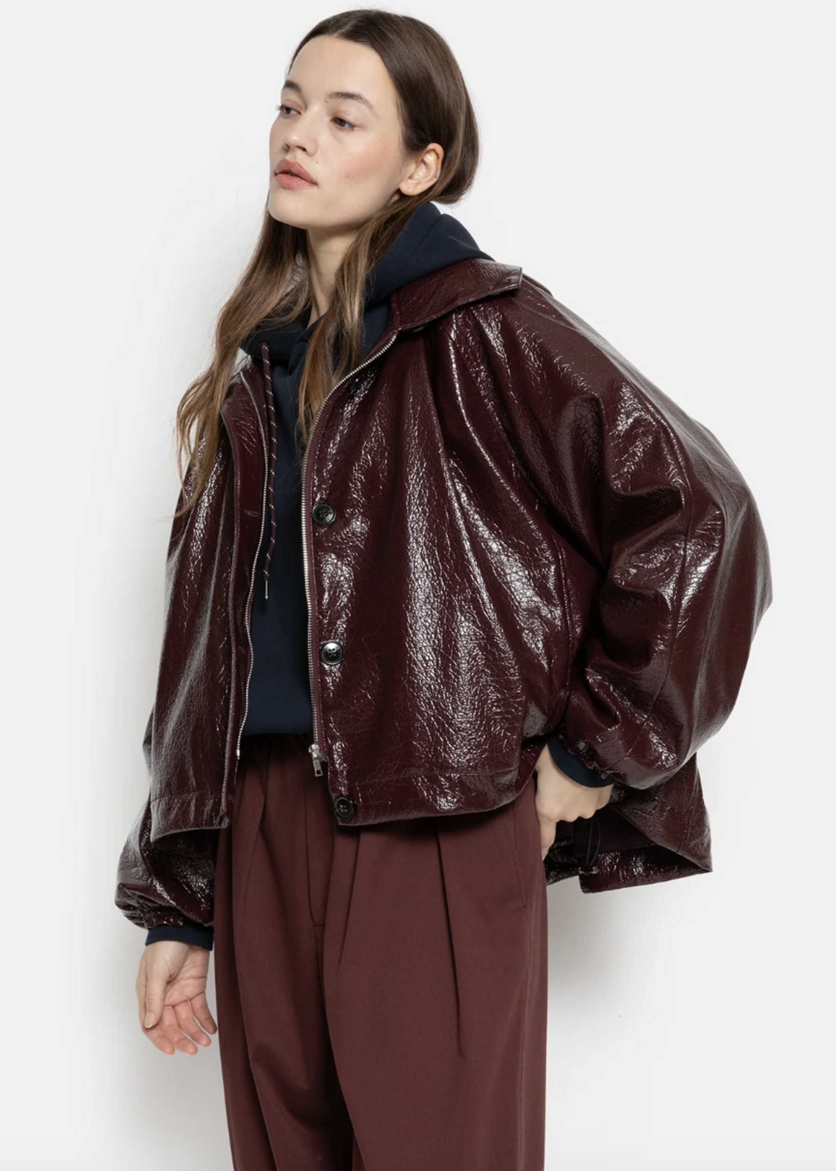 âme Onana - Bordeaux shiny jacket