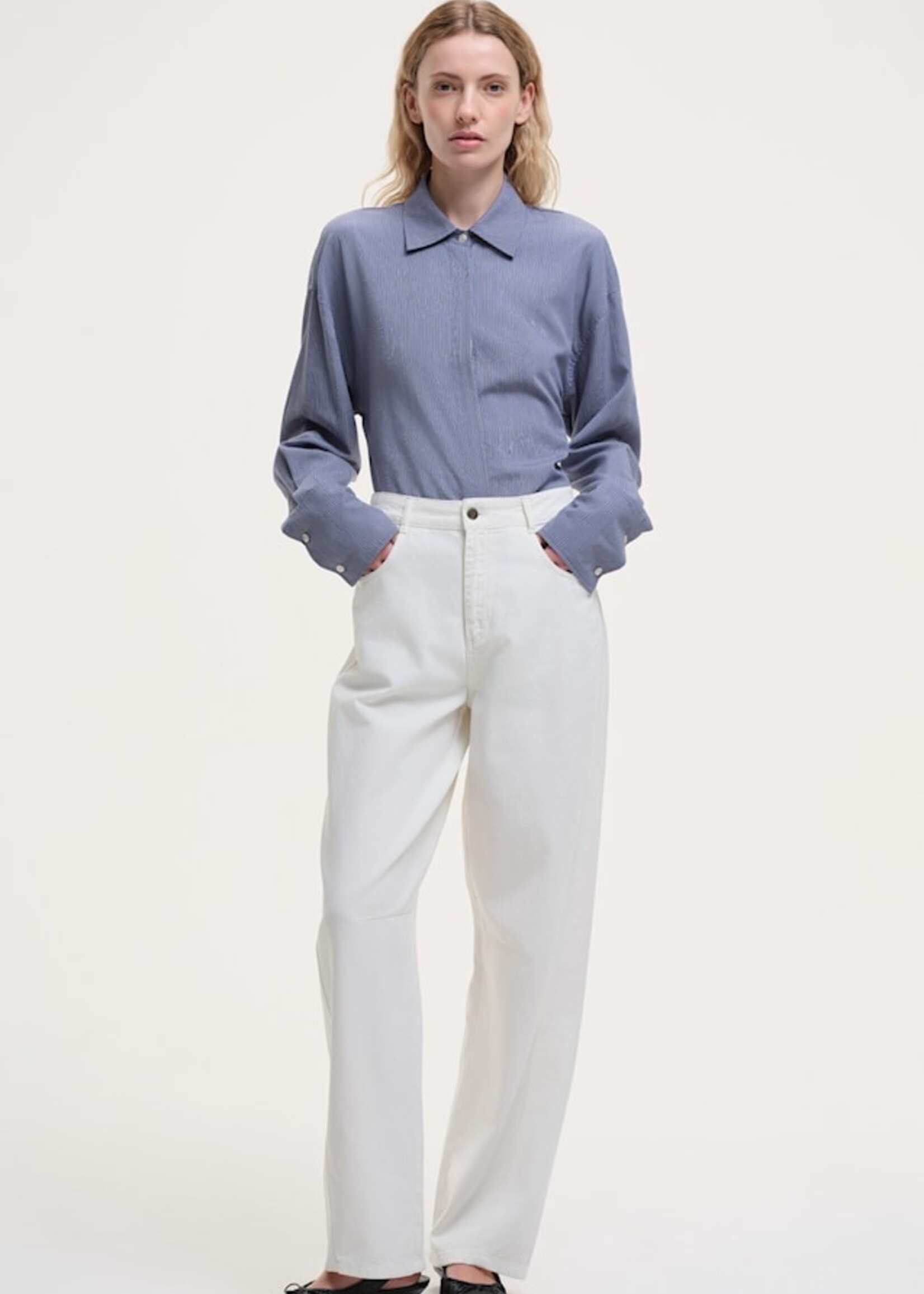 our sister WPeggy Barel Fit Pants - Off-white
