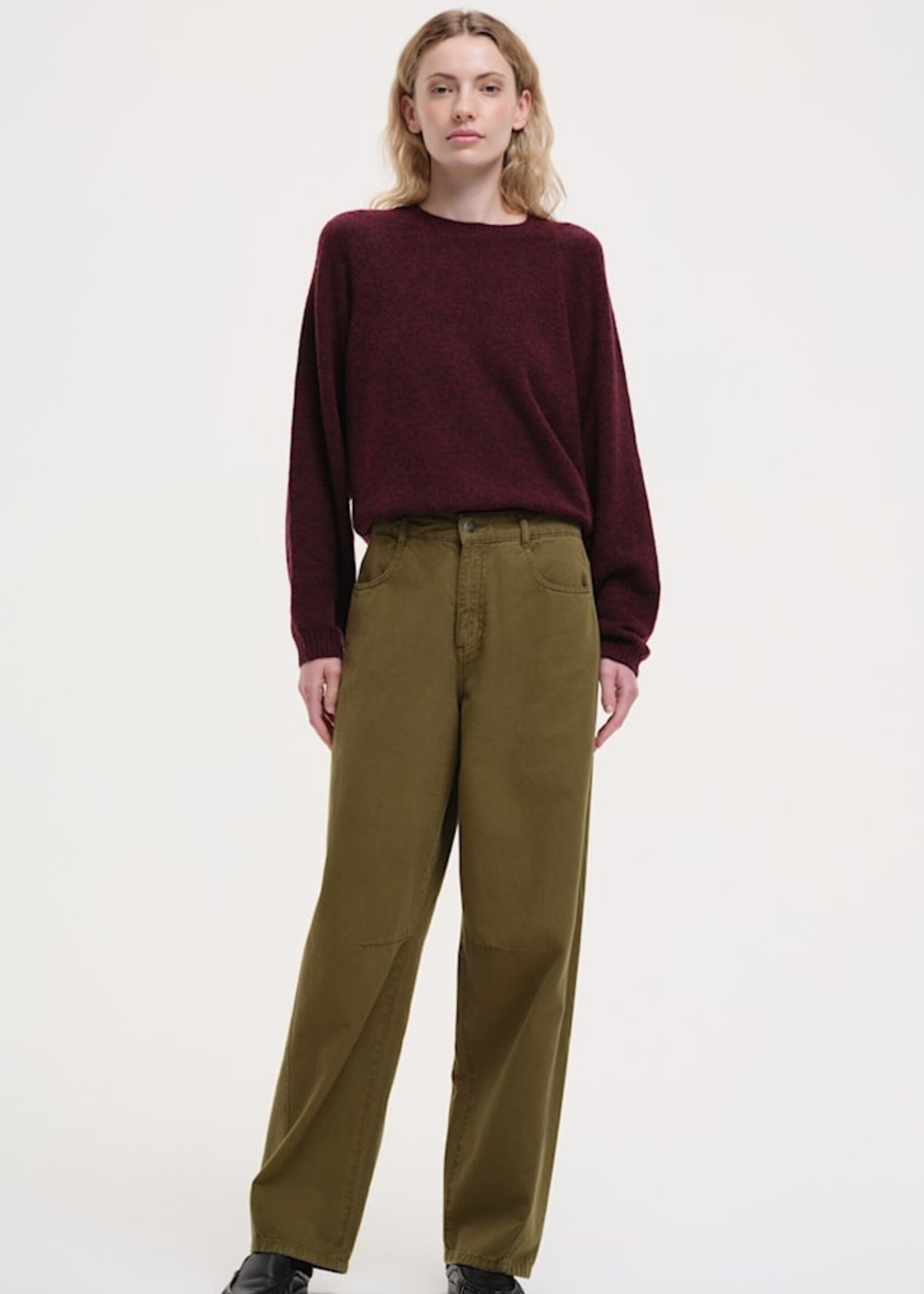 our sister WPeggy Barel Fit pants - Khaki