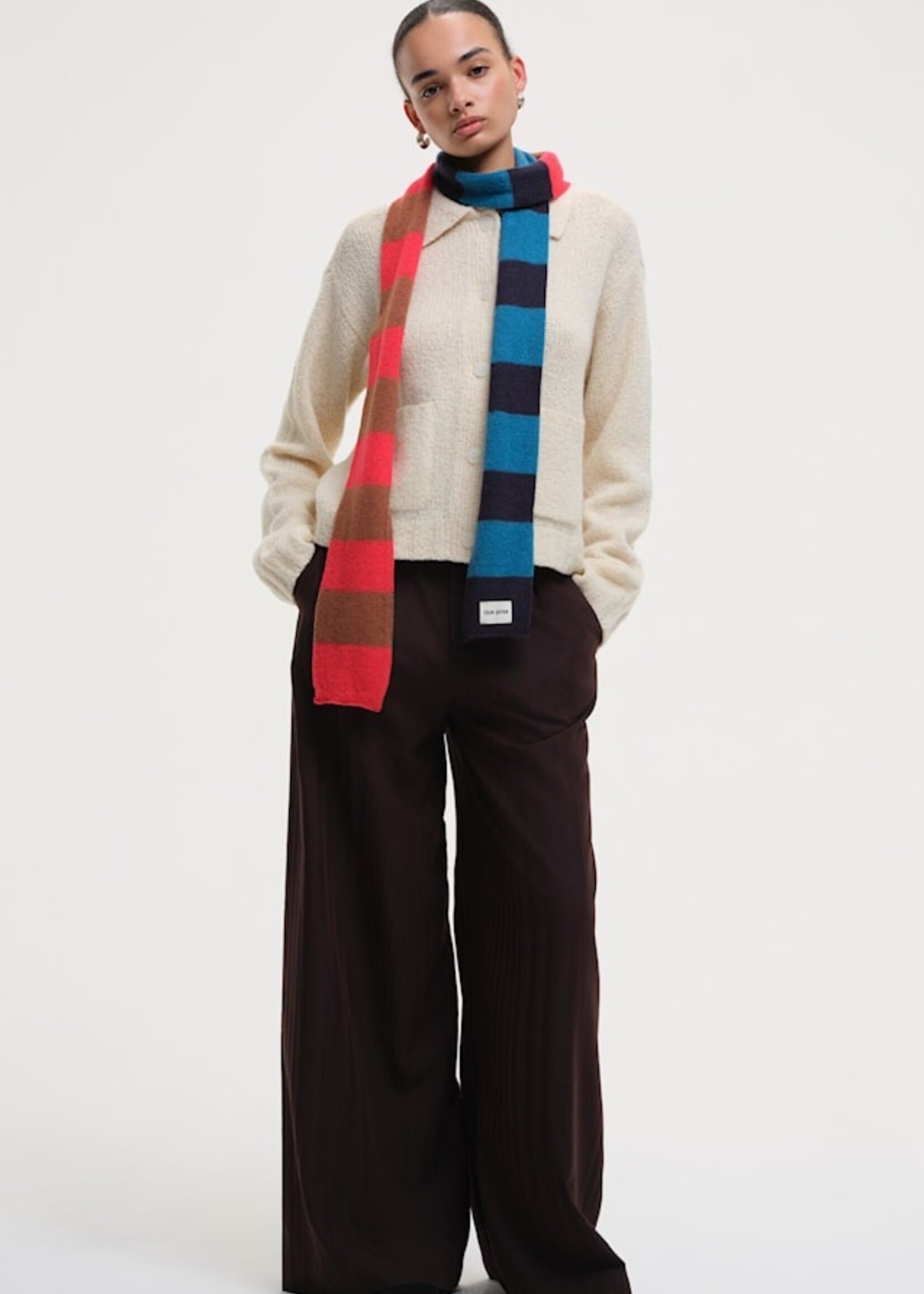 our sister WAlix Skinny OS scarf  - Red