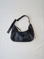 nona Large Slouchy Bag - Black