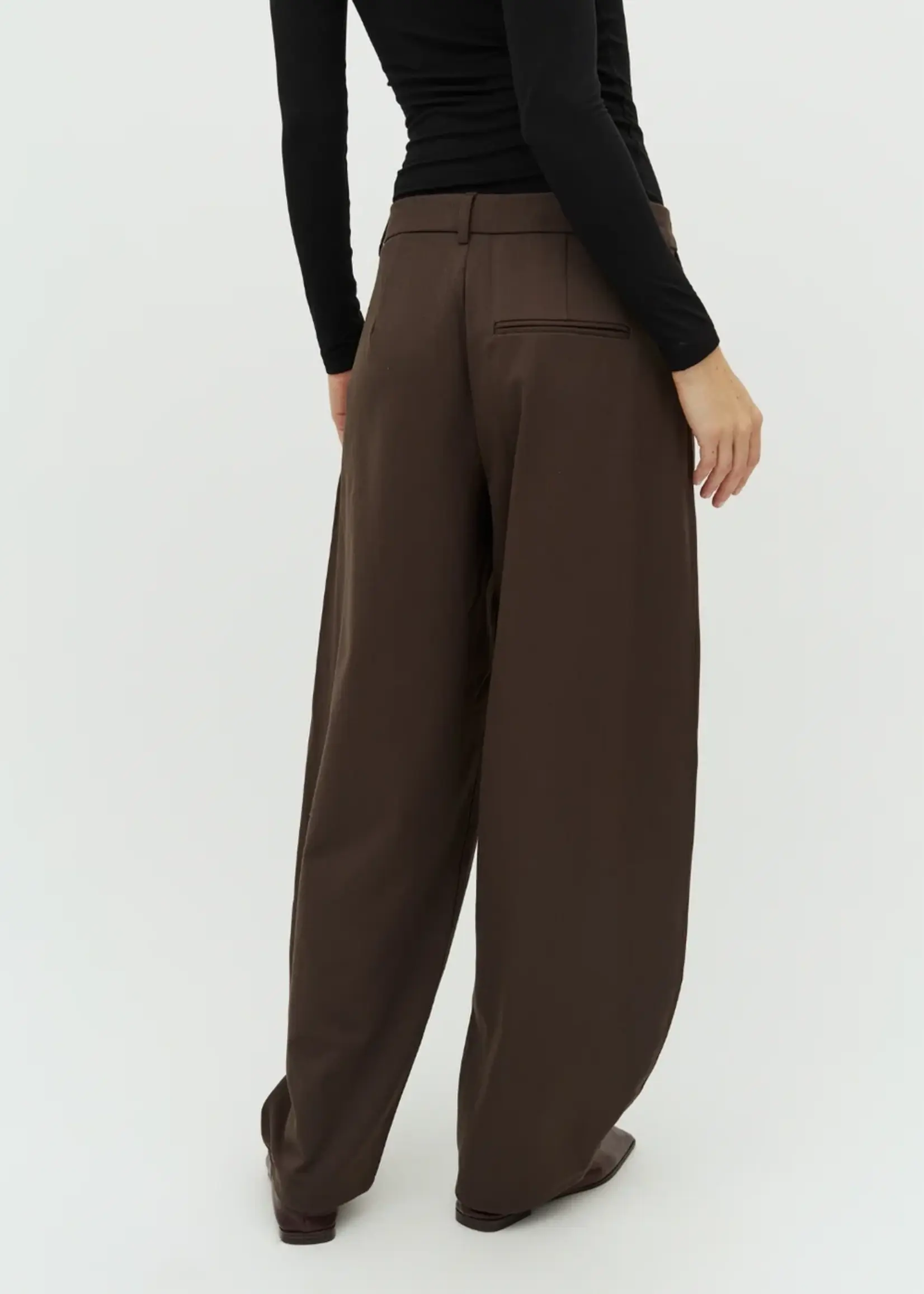 mbyM Silira-M Kikko - Coffee brown