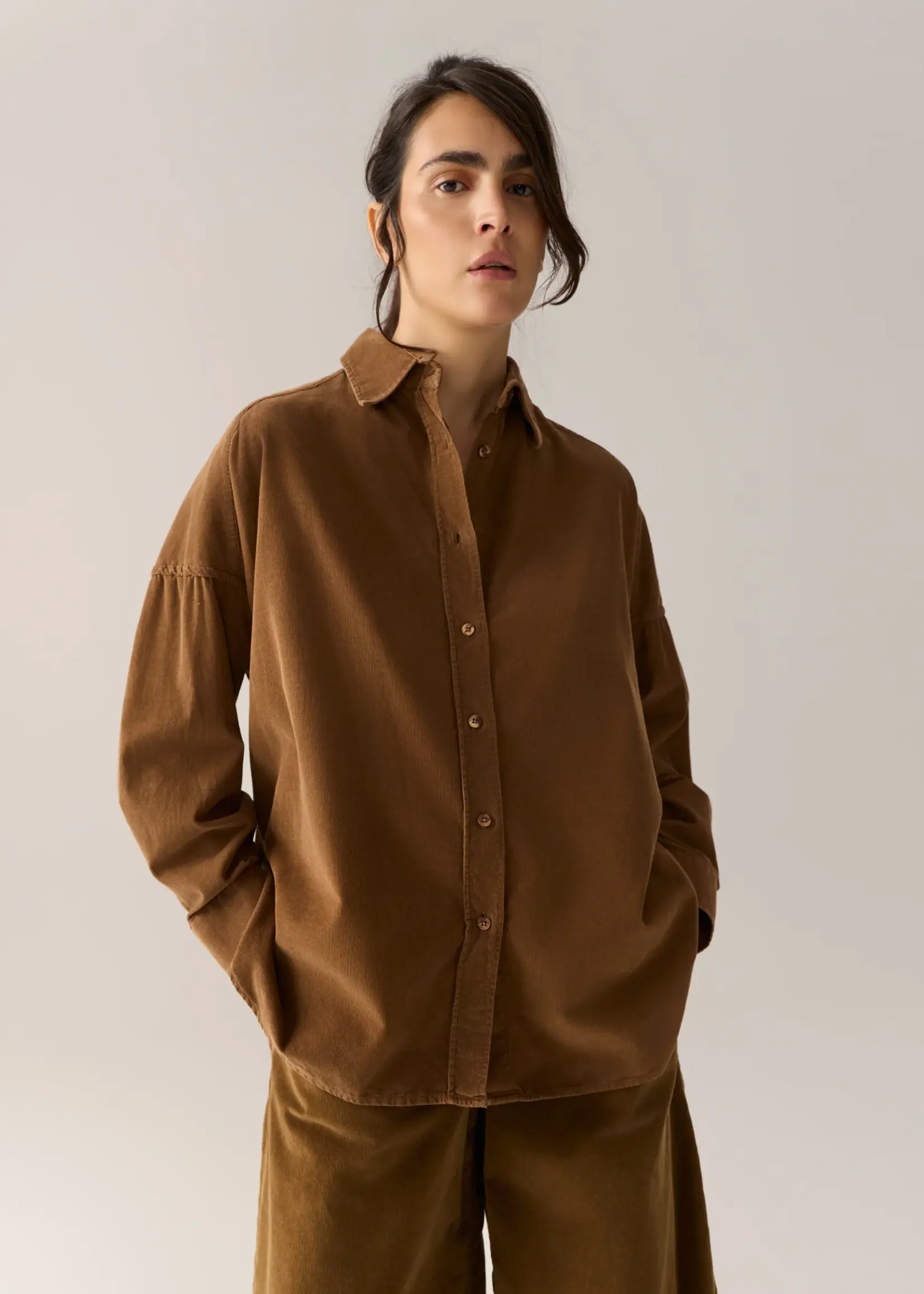 Ross - Curderoy shirt - Caramel cafe