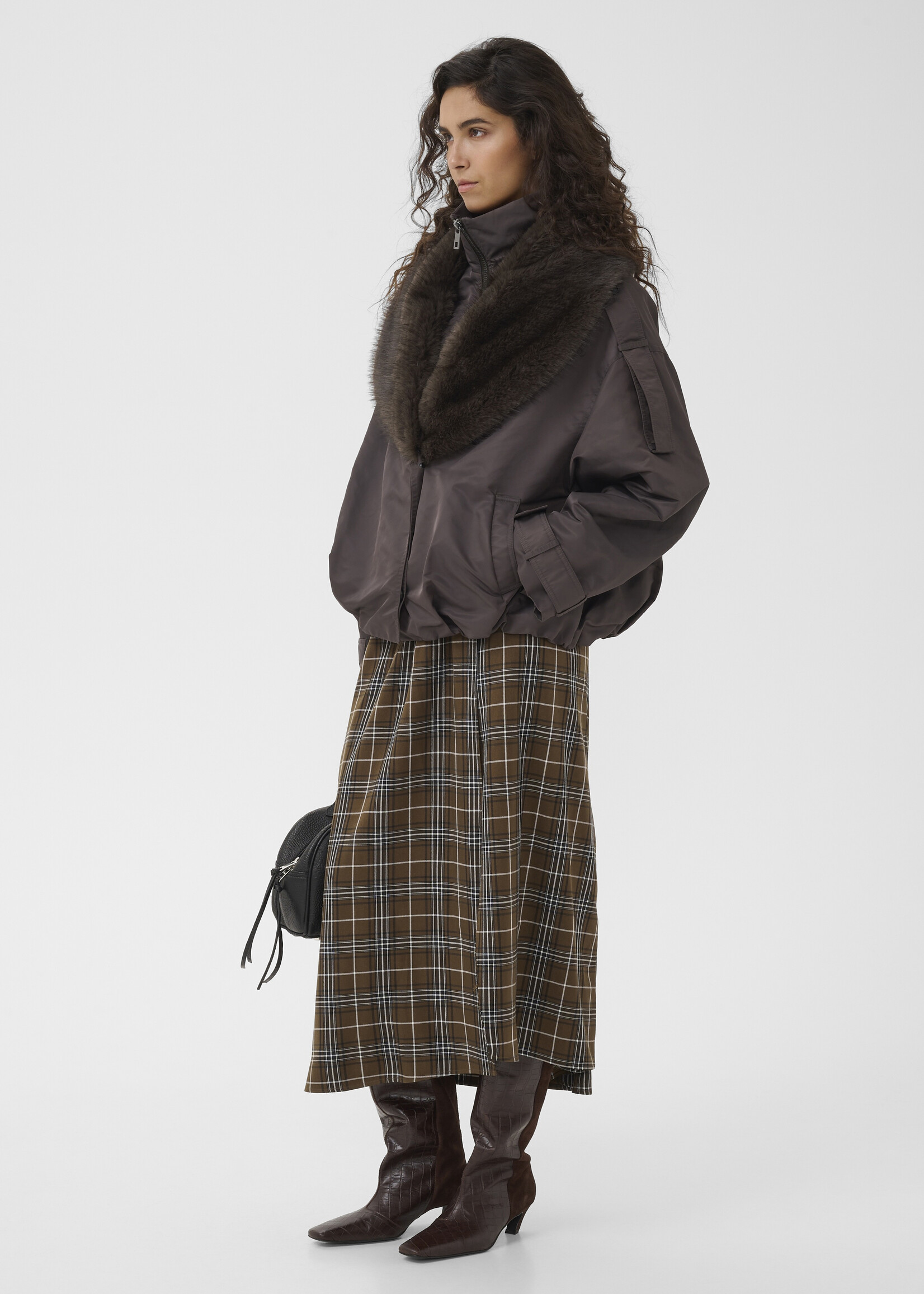 Gestuz GZolina jacket - Raven