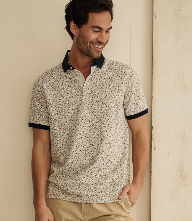 beige poloshirt met print 1