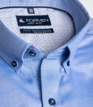 FORMEN Effen blauw hemd met structuur