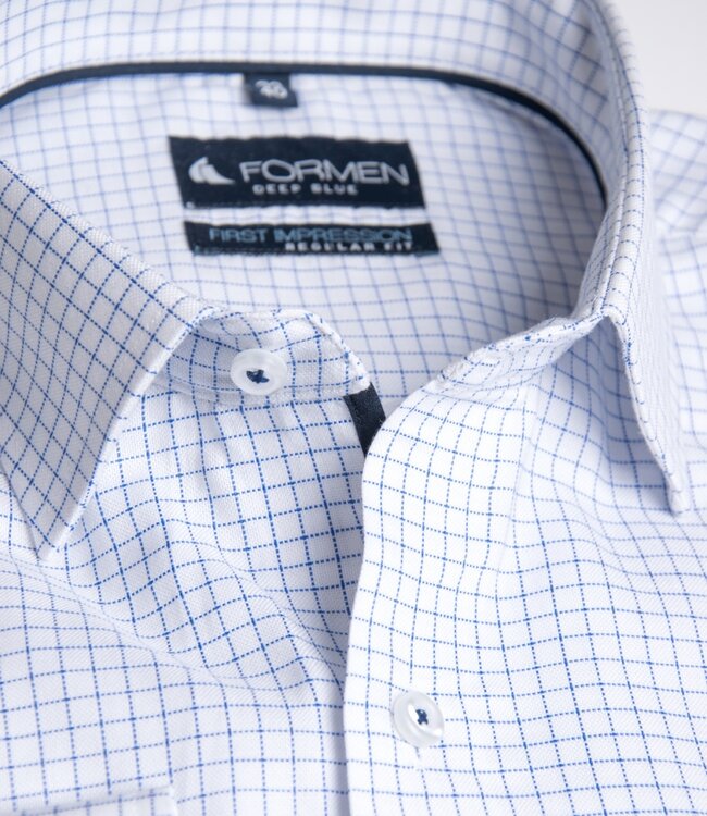 Stijlvol wit hemd met blauwe ruitjes 1