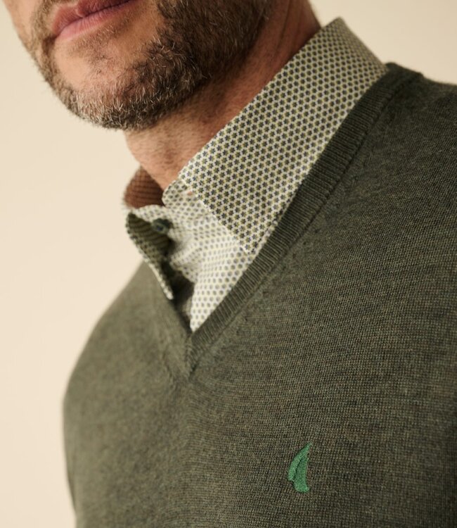 V-hals trui - merino olive 2