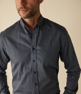 FORMEN Donkerblauw hemd met rode print poplin