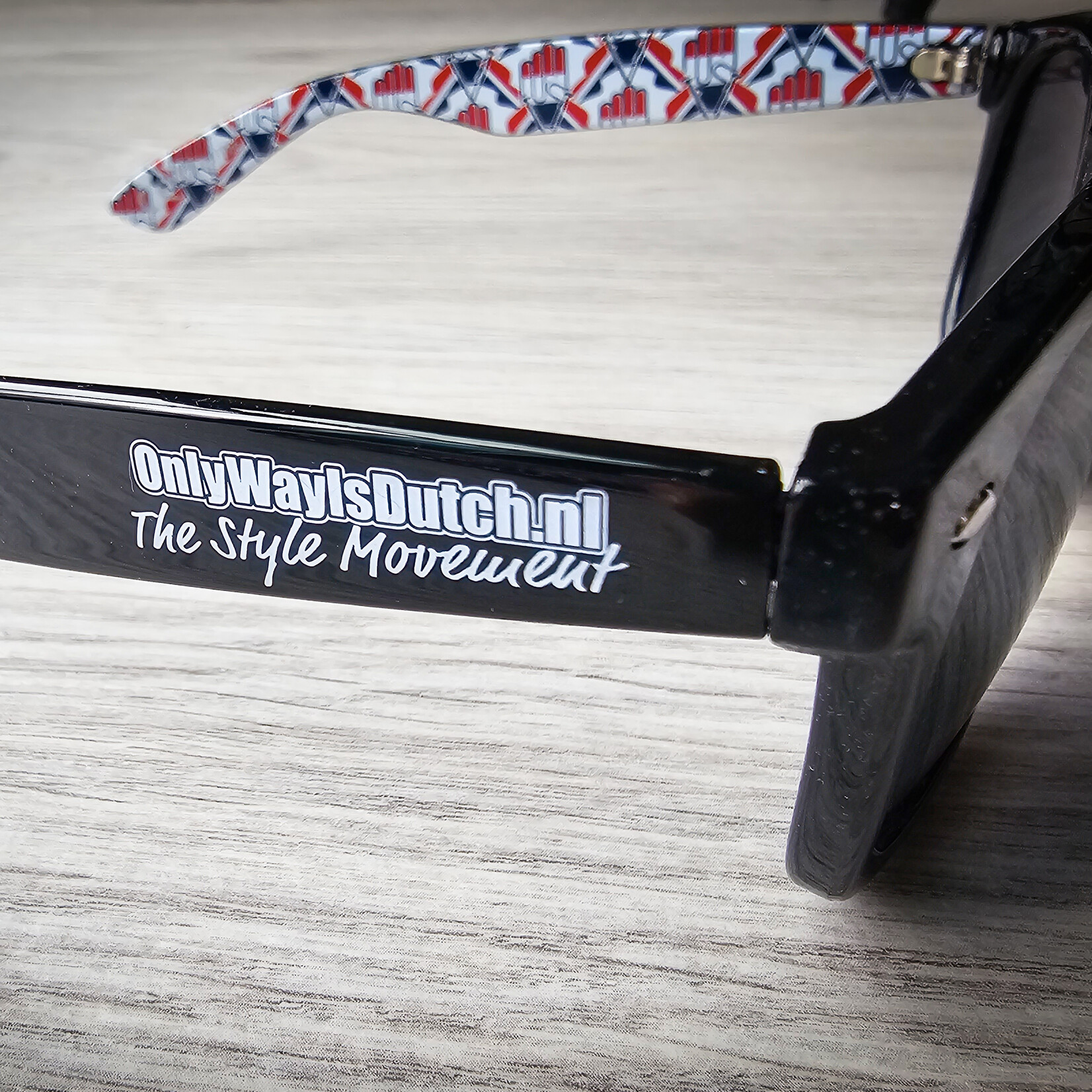 ONLY WAY IS DUTCH Only Way Is Dutch Sunglasses