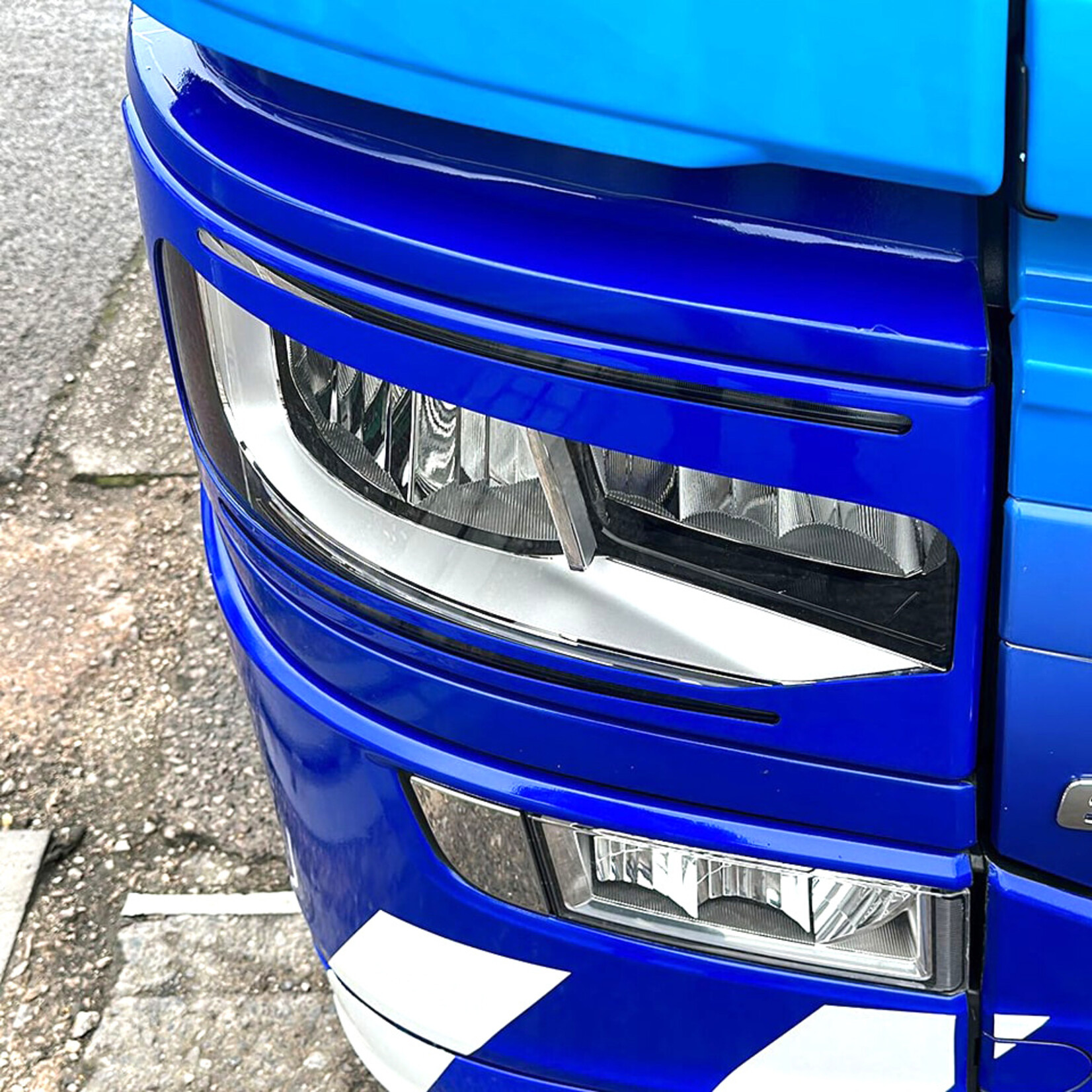 ONLY WAY IS DUTCH Headlight Cover Scania Next Gen