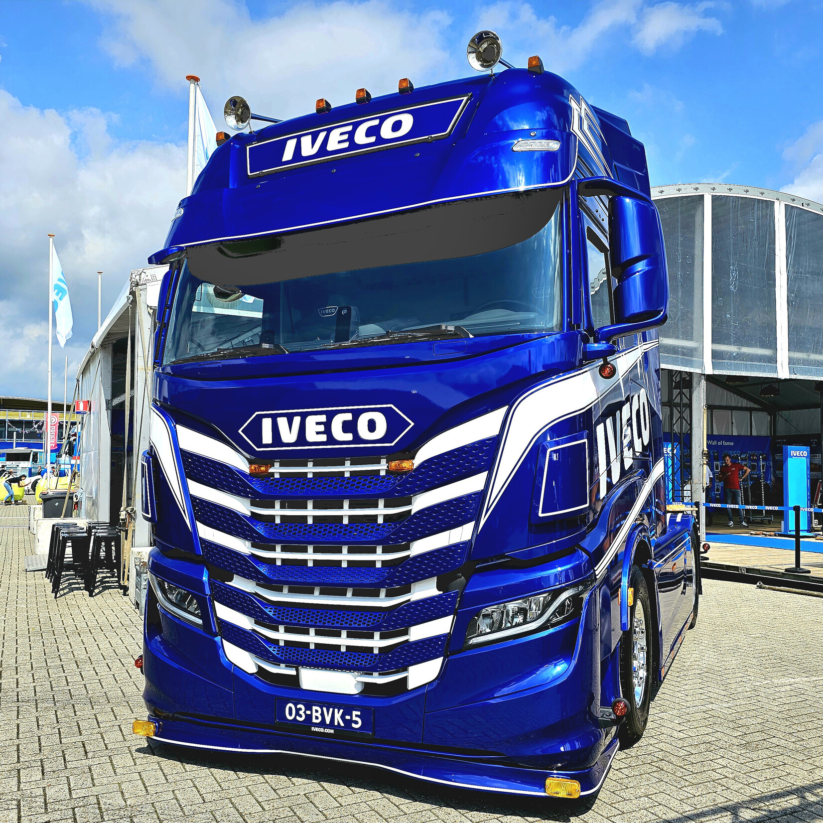 ONLY WAY IS DUTCH Headlight Spoiler Iveco S-Way