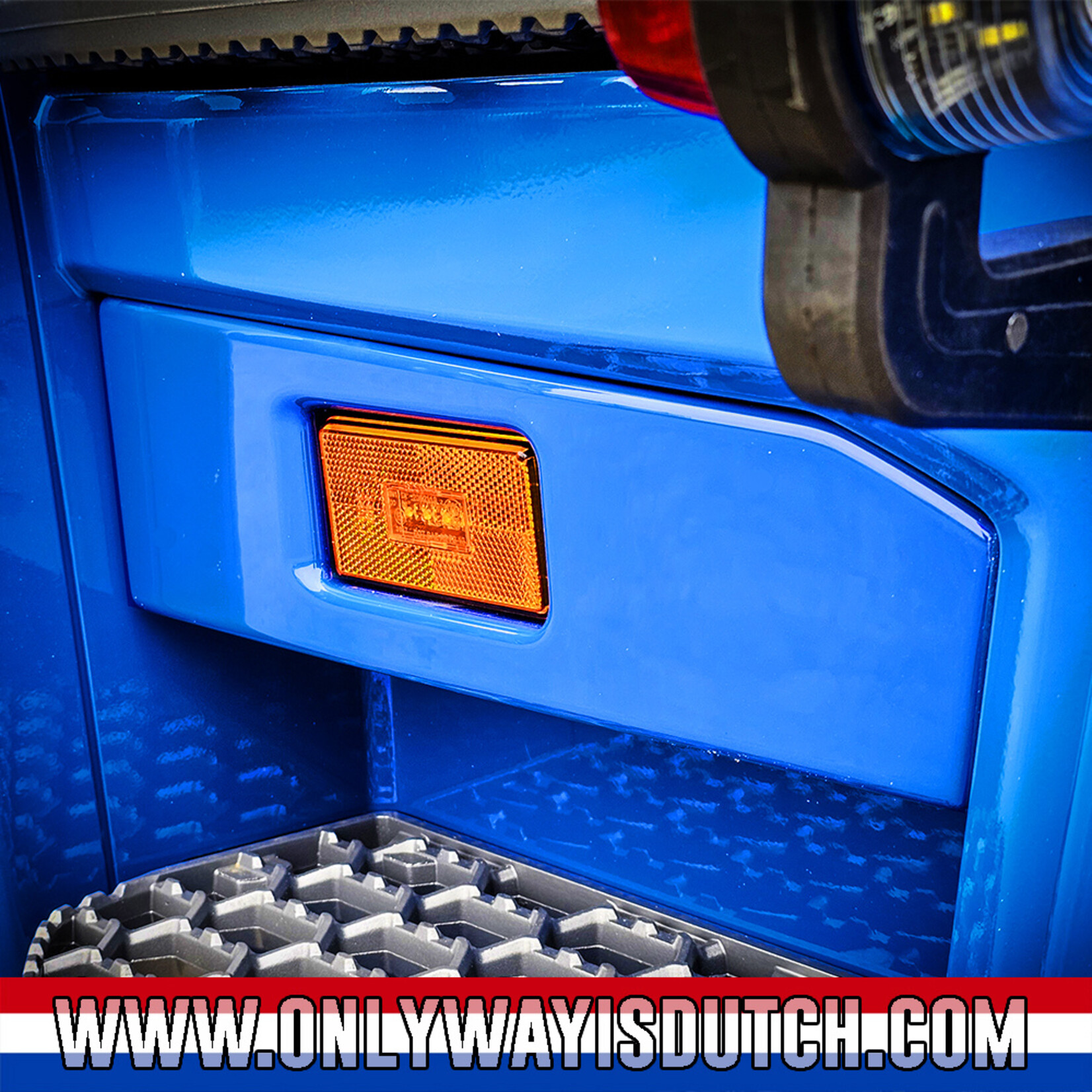 ONLY WAY IS DUTCH Step Position Lamp Holder Scania Next Gen