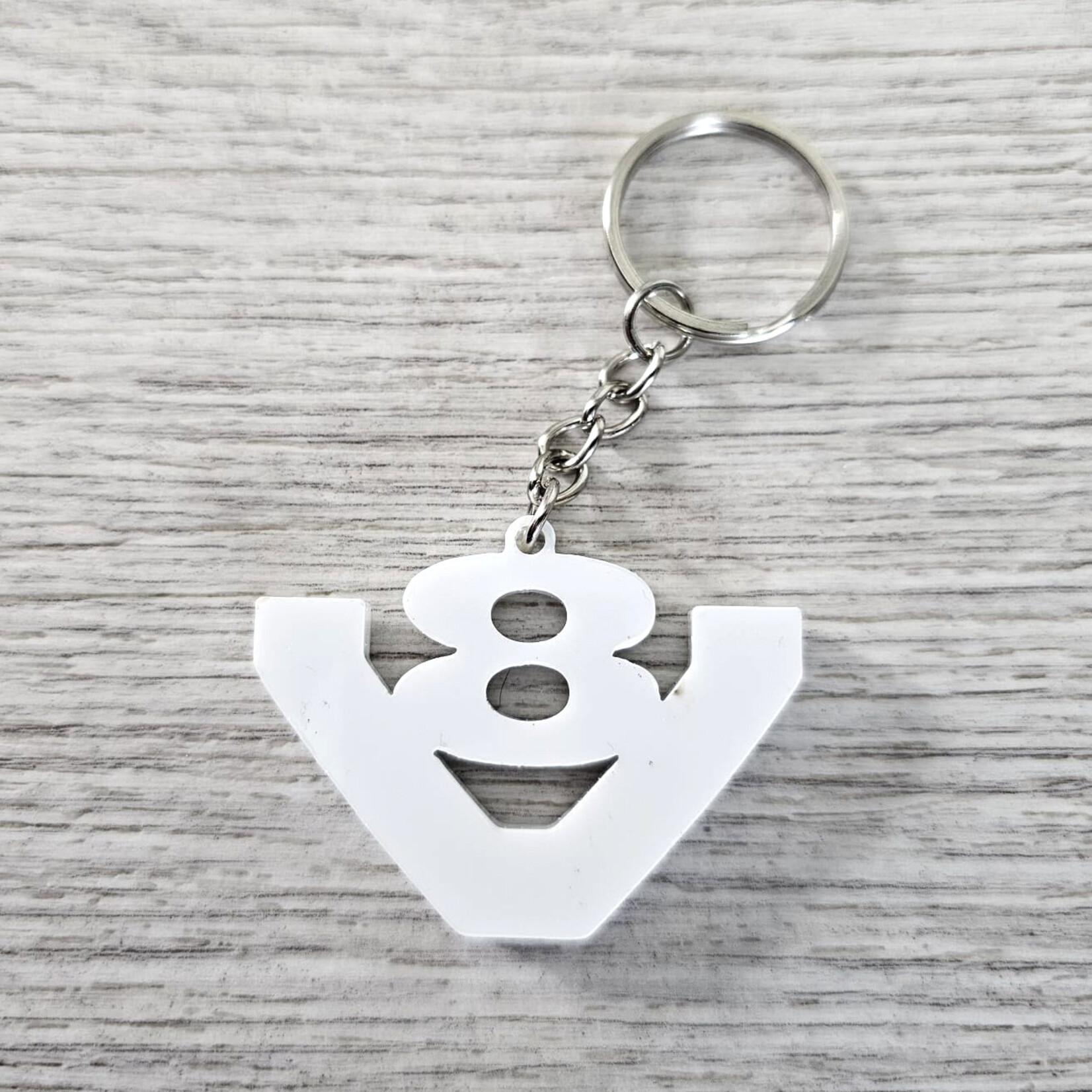 ONLY WAY IS DUTCH Keychain V8 Logo White