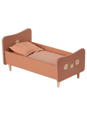 maileg Wooden bed teddy mom rose