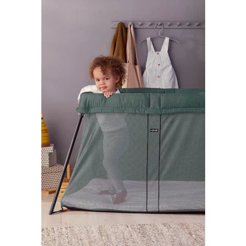 babybjorn TRAVEL CRIB LIGHT Dark green