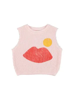 piu piu chick sleeveless top | light pink w/ lips print