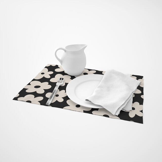 Placemat | Flowers black