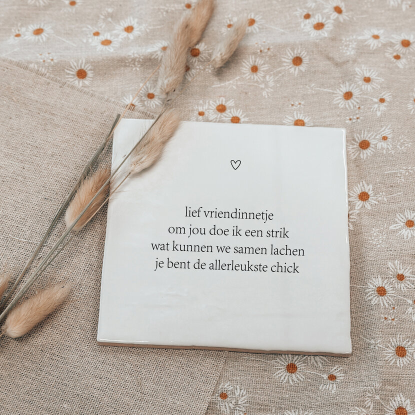 Oud Hollands tegeltje | Lief vriendinnetje om jou doe ik een strik