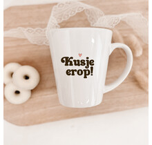 Mok | Kusje erop | Koffie Bruin