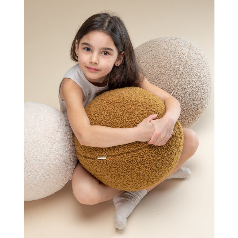 WigiWama Cream White Ball Cushion