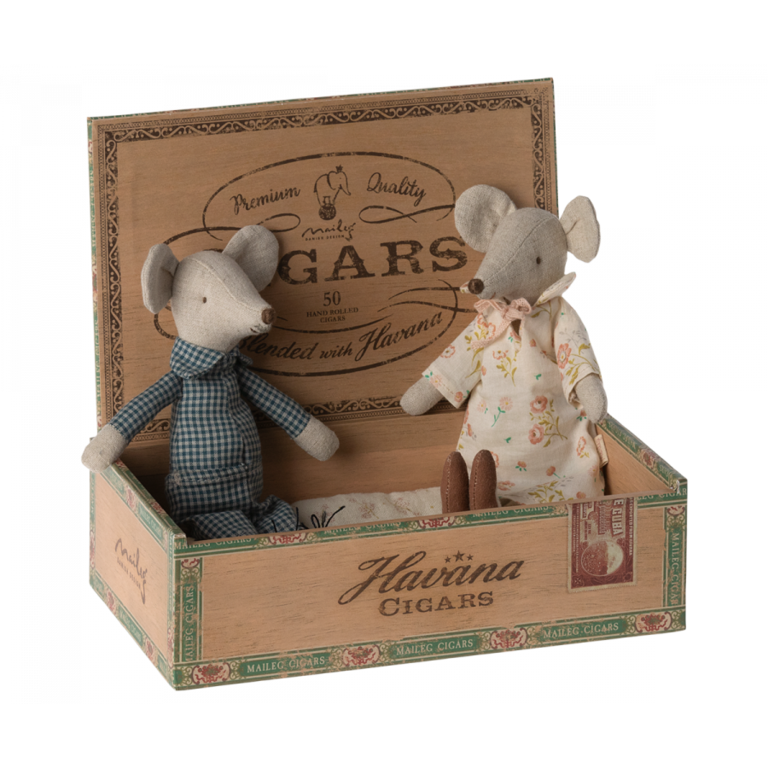 Maileg Grandma And Grandpa mice in cigarbox