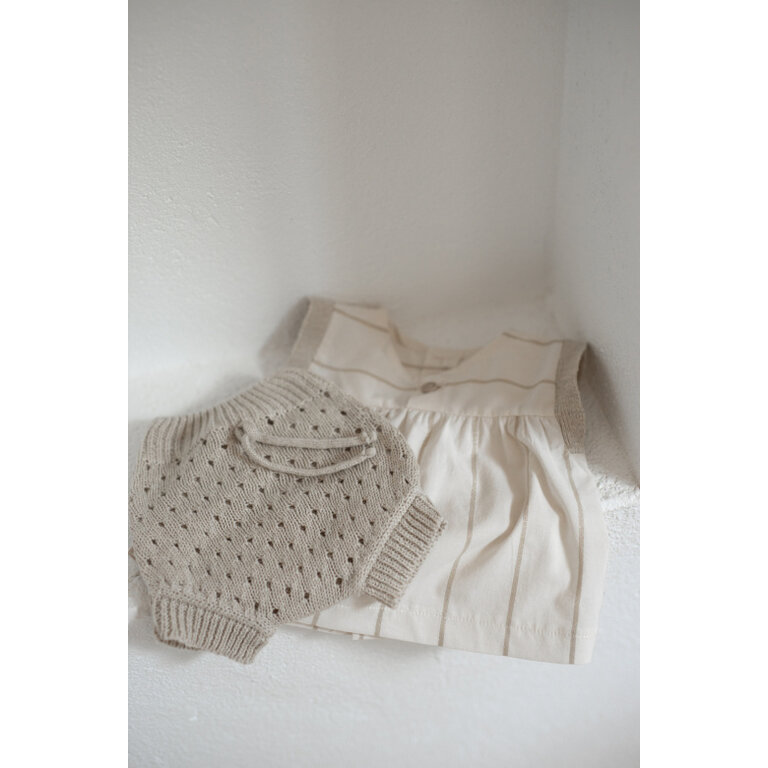 1+ in the family Dunia  | Top | Off White