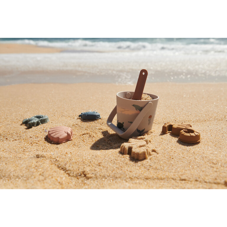 LIEWOOD LIEWOOD strandspeelset Gilma Sea Creature Sandy emmer schepje beige
